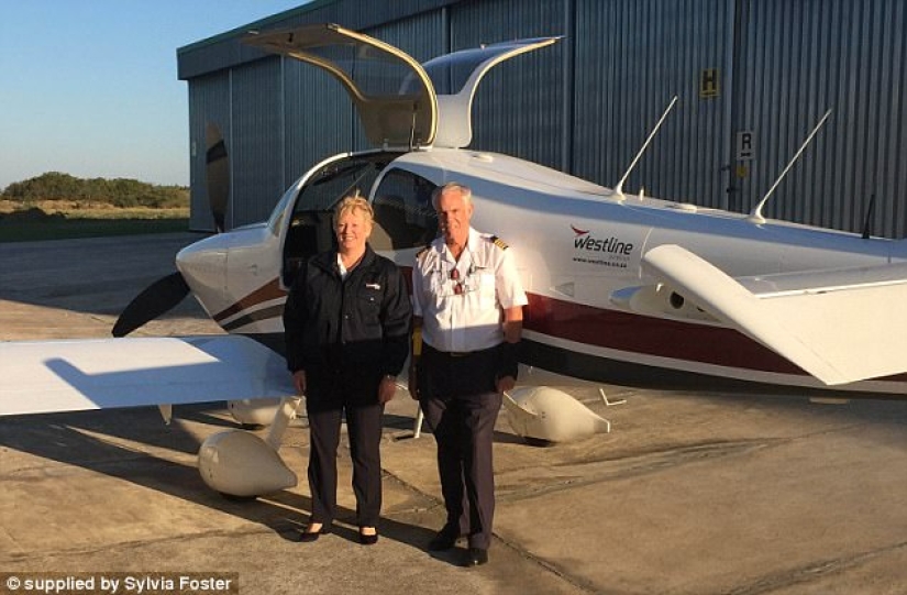 Jubilados y comenzando a vivir: una pareja de ancianos construyó un avión y voló alrededor del mundo