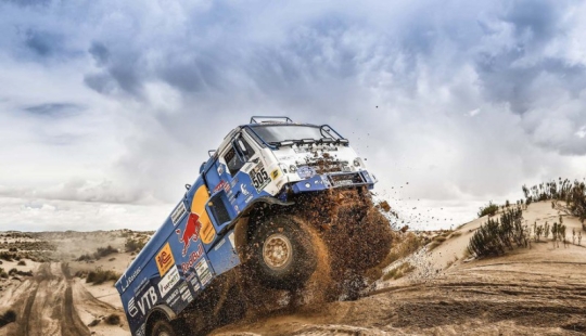 KAMAZ, el dueño de Peskov: los rusos superan a sus rivales en el Dakar-2018 como de pie