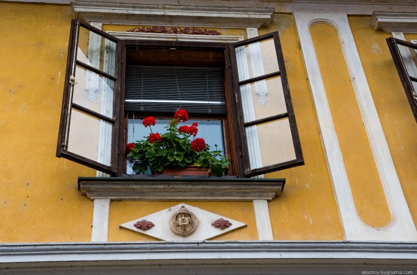 Škofja Loka (Škofja Loka) es la ciudad medieval conservada más hermosa de Eslovenia