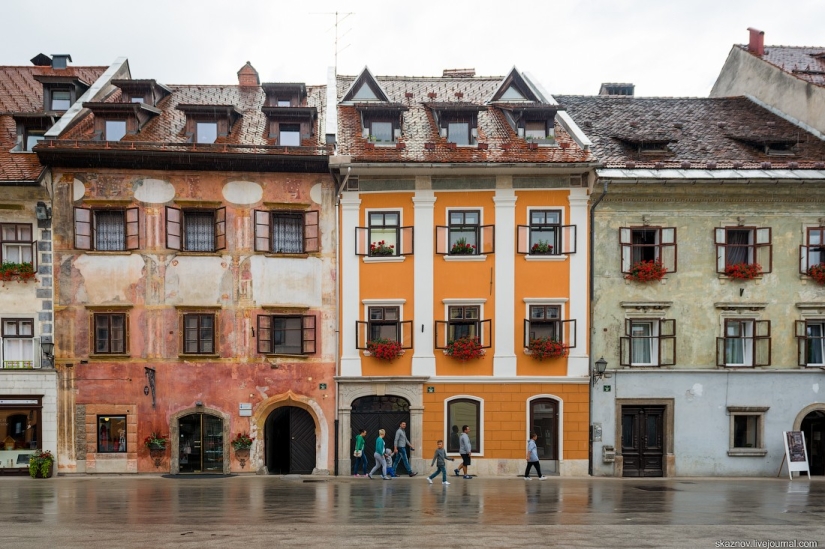 Škofja Loka (Škofja Loka) es la ciudad medieval conservada más hermosa de Eslovenia