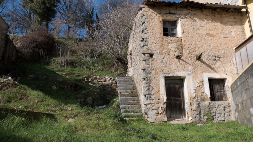 La ciudad italiana vende casas por un euro a cualquiera. Pero hay un matiz