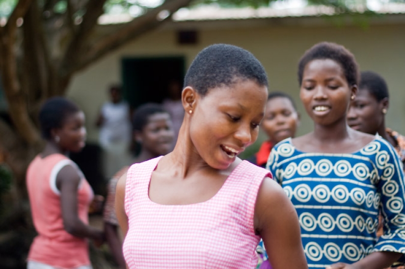 La costumbre de "trokosi": por qué las niñas son entregadas a la esclavitud sexual en África