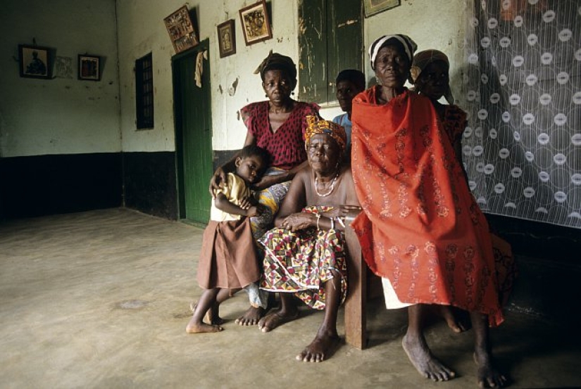 La costumbre de "trokosi": por qué las niñas son entregadas a la esclavitud sexual en África