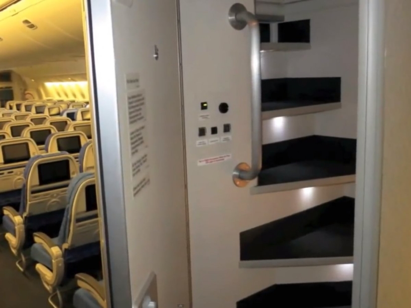 La habitación secreta en el "Boeing"de pasajeros