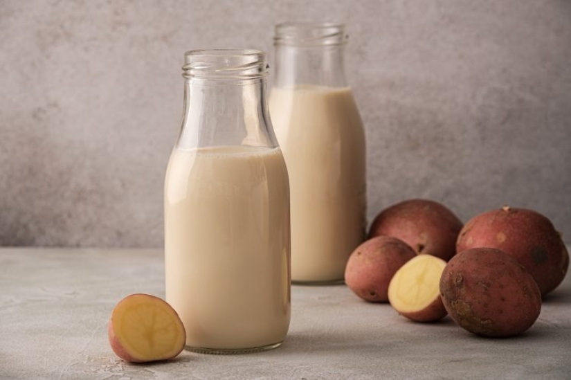 La leche de patata es un nuevo éxito entre los productos de nutrición adecuada