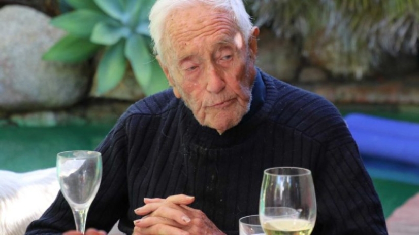"Lamento mucho haber llegado a esa edad": por qué un científico de 104 años quiere fallecer