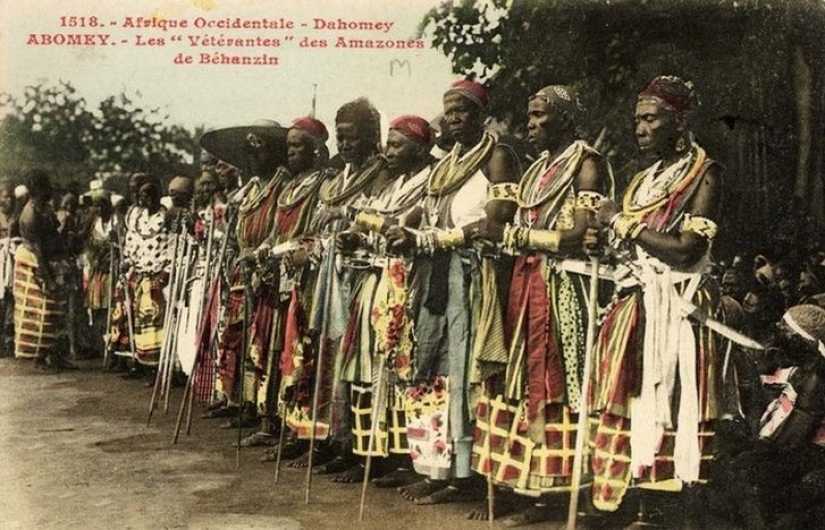 Las amazonas Dahomey son las mujeres más formidables de la historia