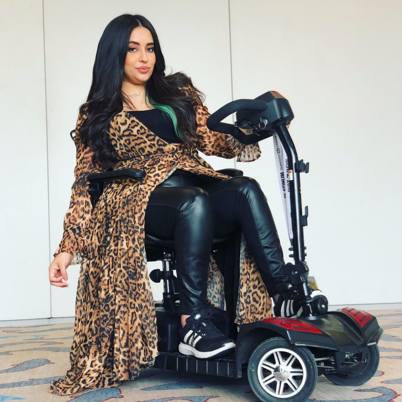 Las personas con discapacidad también pueden ser hermosas y elegantes: cómo un usuario de silla de ruedas mexicano inspira a otros