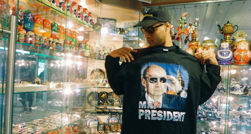 "Let's drink vodka with Putin and have a laugh": American Heron Preston presented a T-shirt with the Russian president for 38 thousand rubles