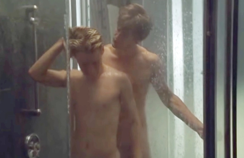 Let's let off steam! 10 hottest Shower scenes from Popular TV series