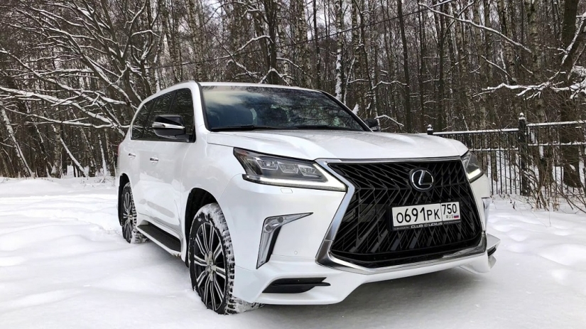 Lexus LX 570 Superior is a luxury that you want to strive for