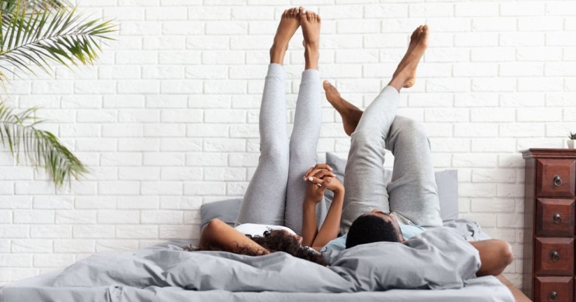 Lo que tu posición para dormir dice sobre tu relación