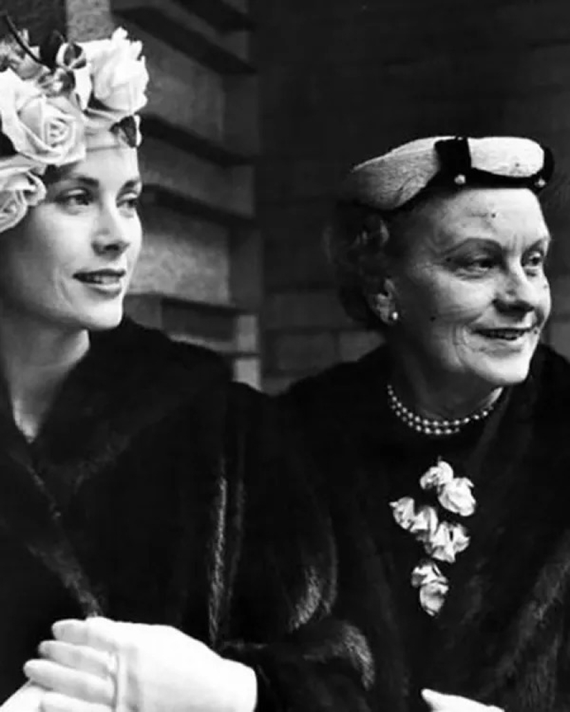 Looked like mom Marilyn Monroe, Princess Diana and other style icons of the XX century