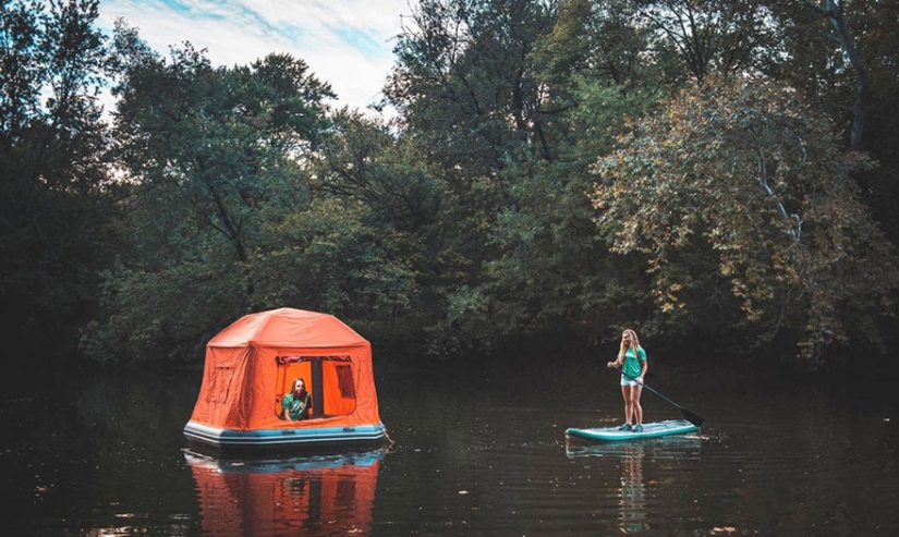 Los estadounidenses han ideado una carpa flotante para acampar