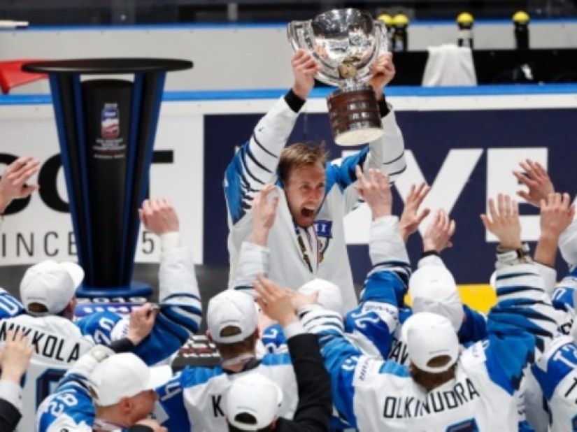 Los jugadores de hockey finlandeses han roto el fondo: la red discute fotos del Instagram de la selección nacional