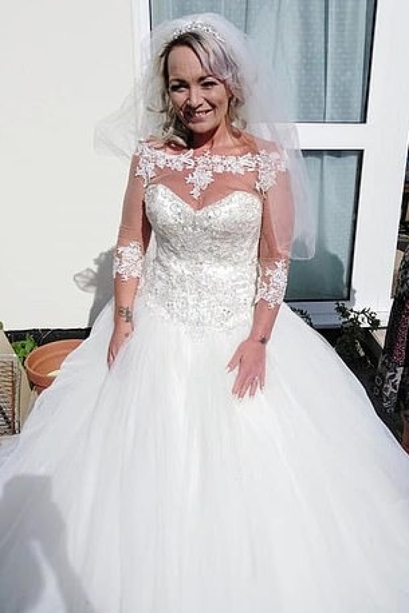 Love as the best diet: a British woman lost 63 kg before the wedding