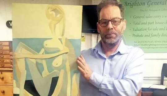 Lucky, so lucky: a man bought an original Picasso for the price of an old picture frame