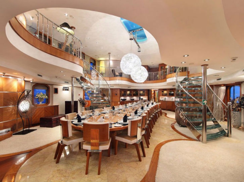 Luxury yachts that can be rented for the winter holidays for a million dollars