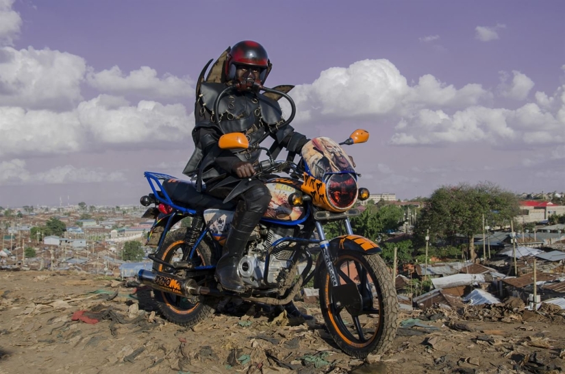Mad Max y otros conductores de mototaxi afinados de Nairobi
