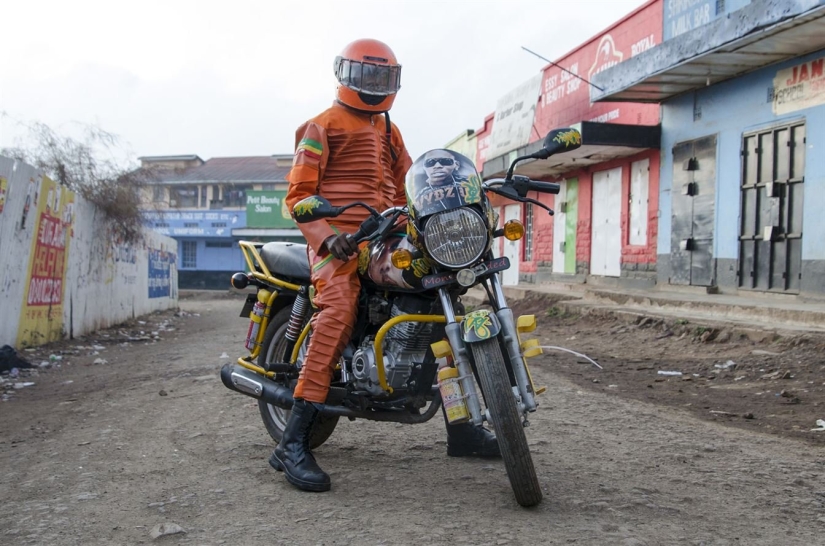 Mad Max y otros conductores de mototaxi afinados de Nairobi