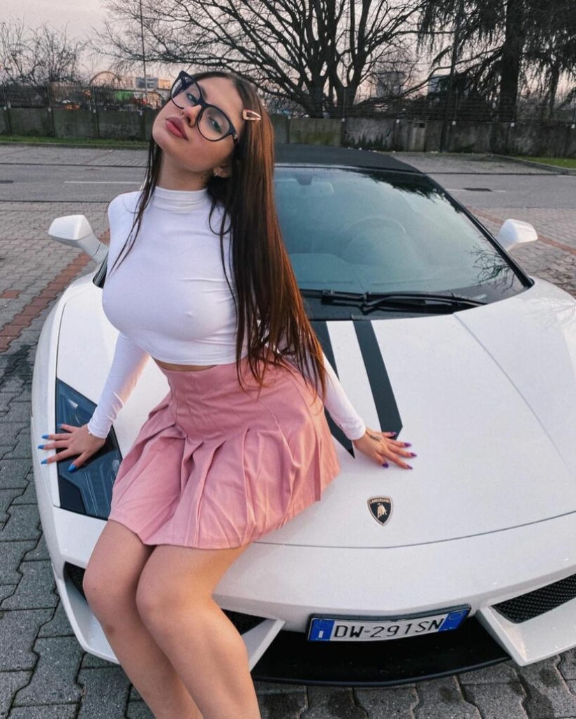 Martina Vismara — "energy girl" from Italy