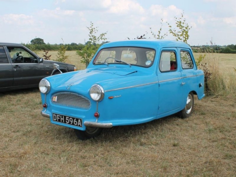 Memories of the Past: Reliant Regal Tricycles