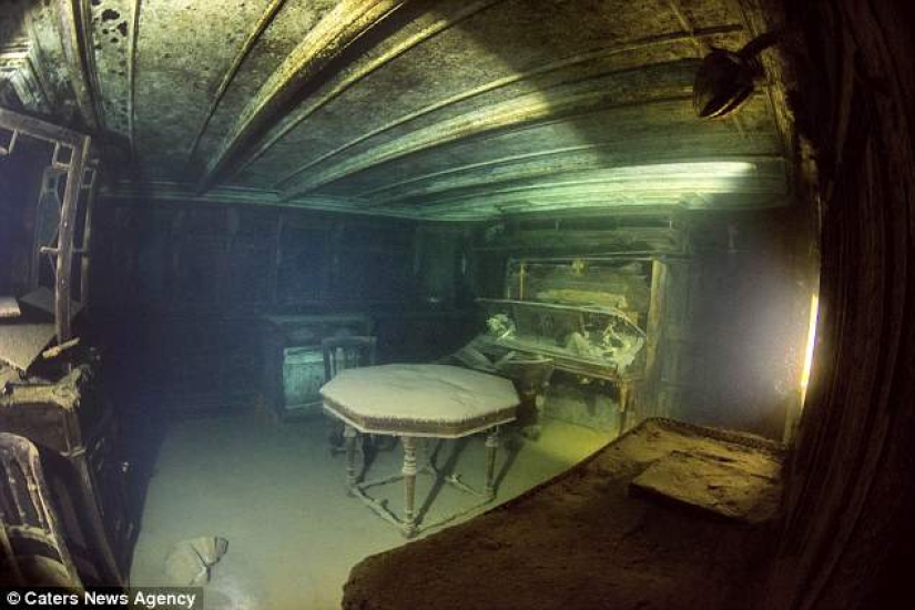 Mini-Titanic: fascinating underwater photos of the ship that sank 107 years ago