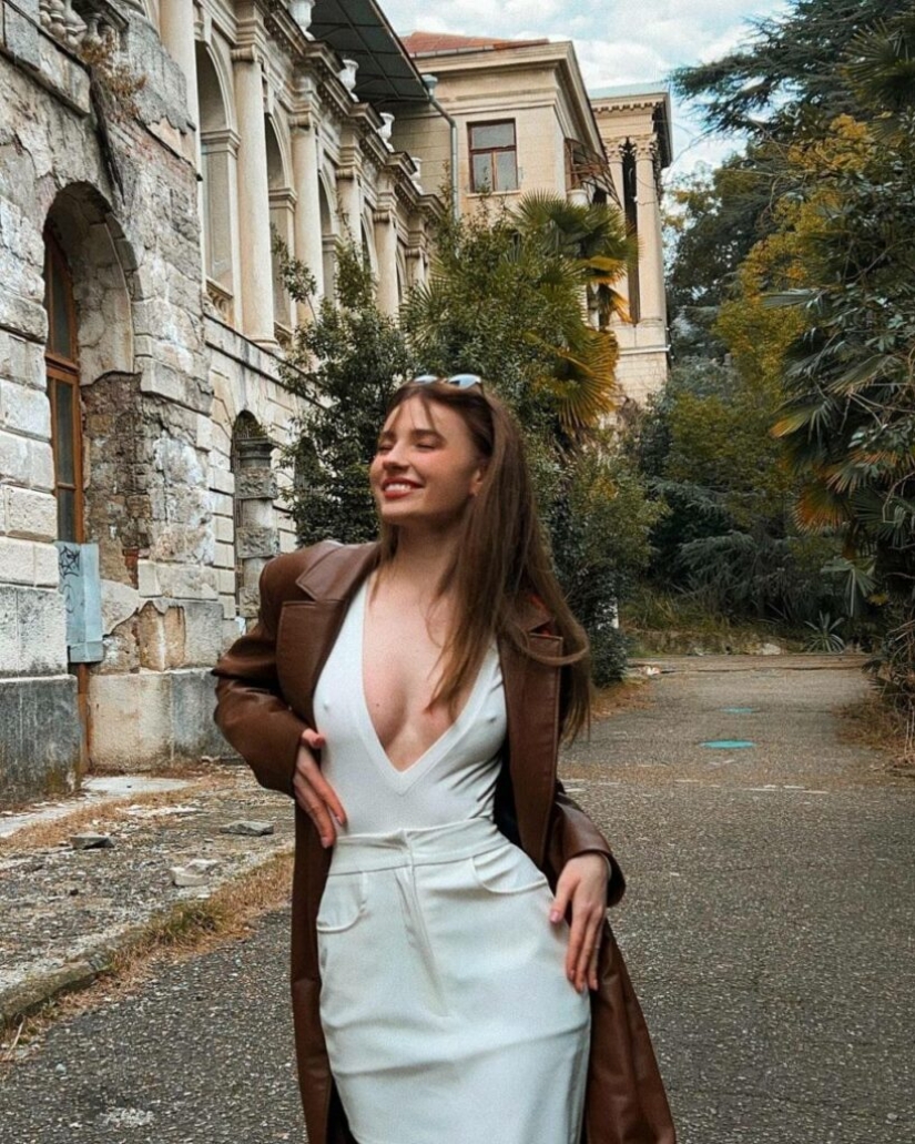 Model Lisa Vasilenko earned 2 million on OnlyFans in just 2 months