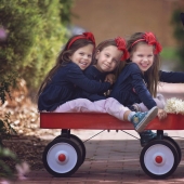 Mom takes pictures of her triplet daughters growing up, and it's adorable