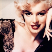 Mármol en sujetador y oro en peluca: cómo se acicalaron las famosas bellezas del pasado