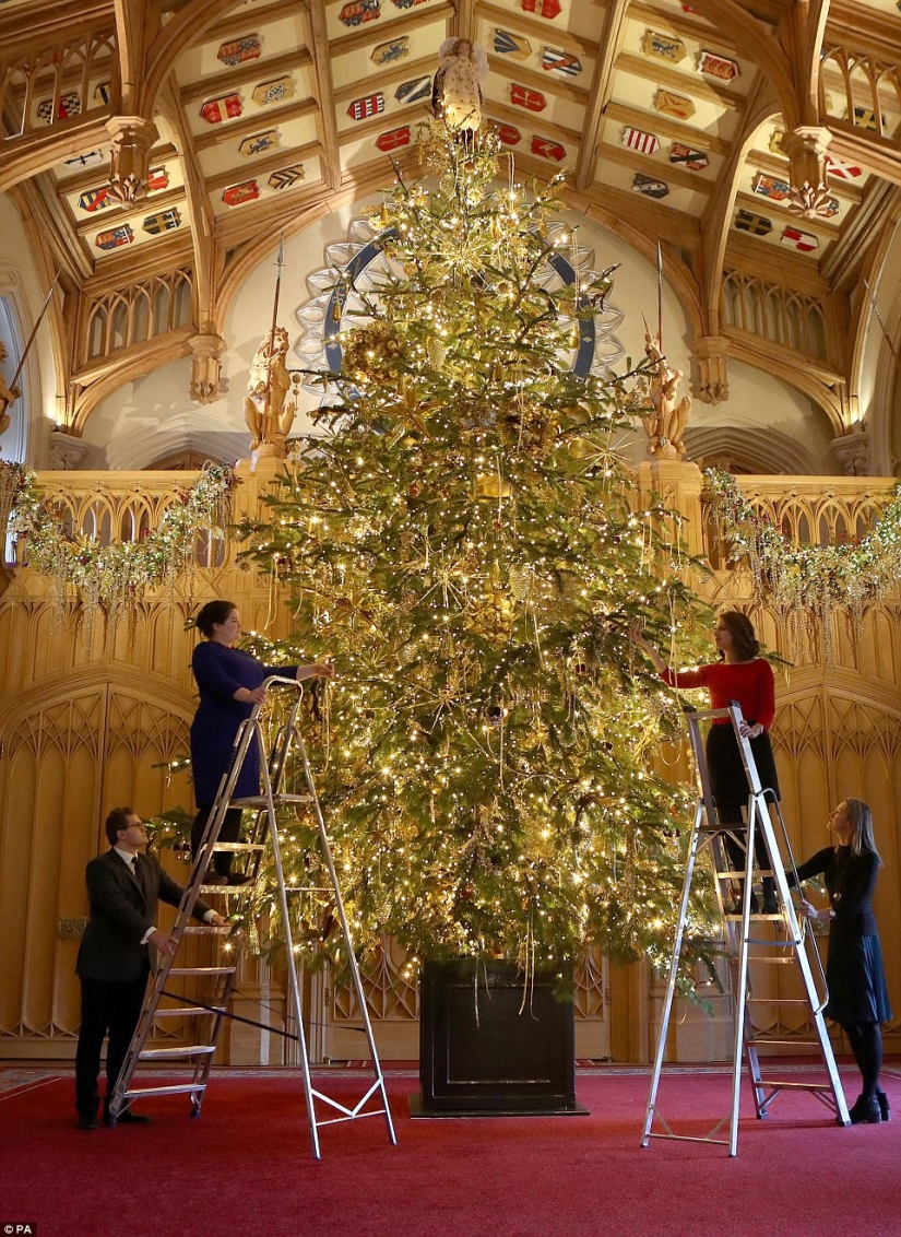 Navidad en la realeza: El castillo de Isabel II fue decorado para la festividad