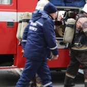 Nerves to hell: a Kiev resident fired from a revolver at firefighters who came to rescue him
