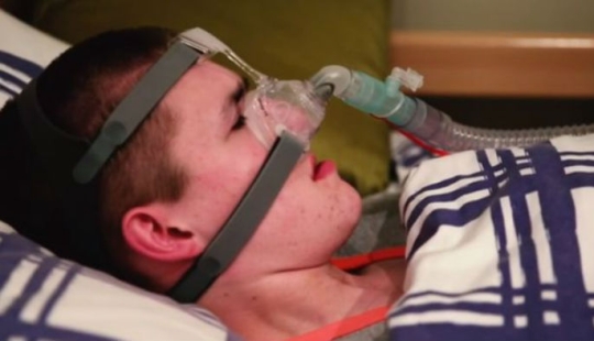 No duermas, morirás: un adolescente sufre del raro síndrome de la "Maldición de la Ondina" No duermas, morirás: un adolescente sufre del raro síndrome de la "Maldición de la Ondina"