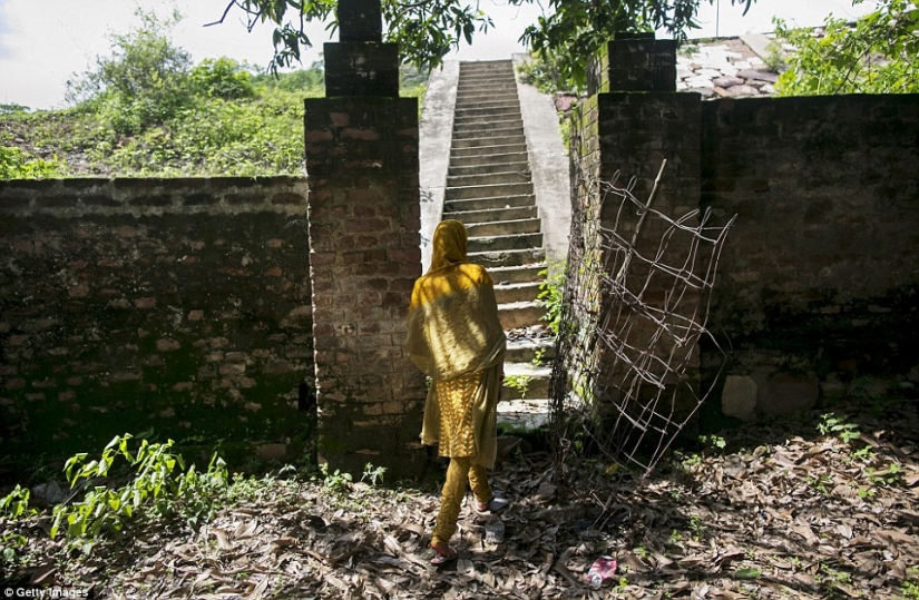 "No me queda nada": las historias de cinco niñas indias que sobrevivieron a la violencia