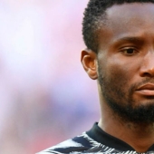 "No puedo decepcionar a 180 millones de nigerianos": antes del partido contra Argentina, el capitán de la selección nigeriana secuestró a su padre