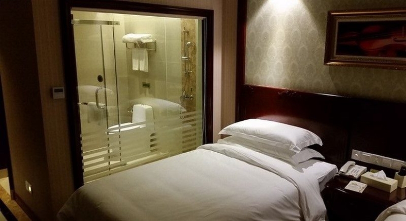Non-luxury: hotel rooms from which you will want to escape as quickly as possible