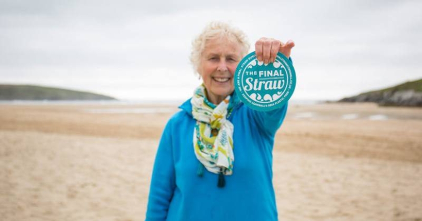 Not the beach season: how a 70-year-old English grandmother saves the coast from garbage