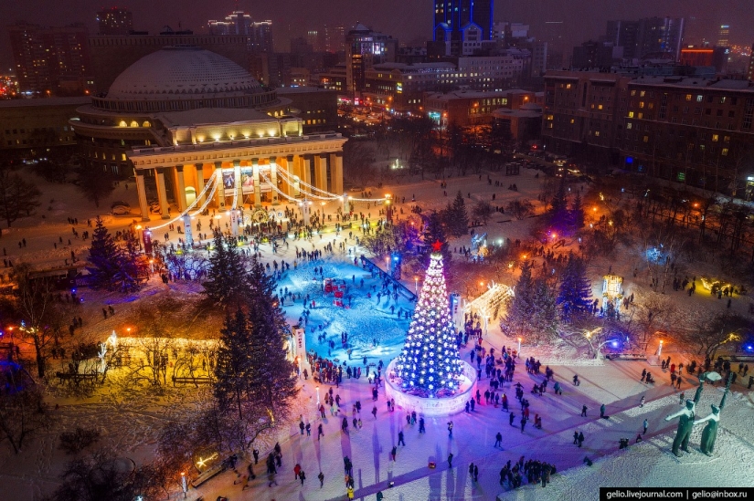 Novosibirsk city skating rink of controversial shape