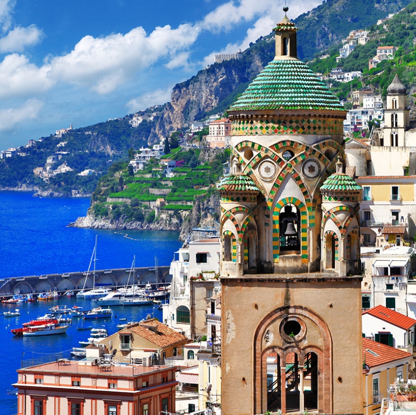 Nápoles despierta los cinco sentidos