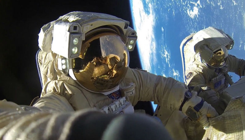 Nuestra respuesta a Elon Musk: los cosmonautas rusos han batido el récord de permanecer en el espacio