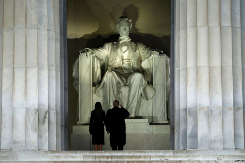 "Nurik estuvo aquí": Kirguistán puede sentarse durante 10 años por desfigurar el Monumento a Lincoln
