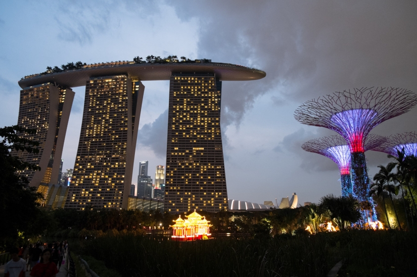 "¿Para qué? ¡Así como así!": Singapur distribuirá medio billón de dólares a los residentes