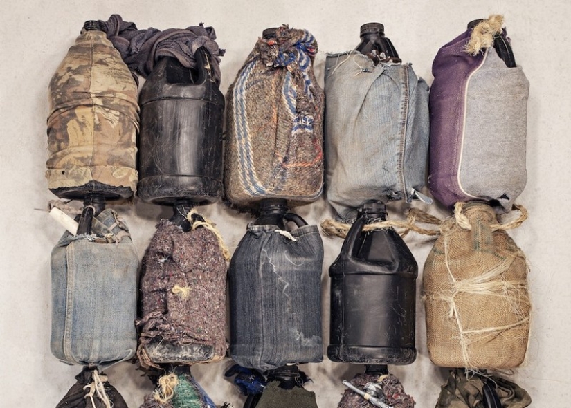Personal belongings discarded at the US-Mexico border