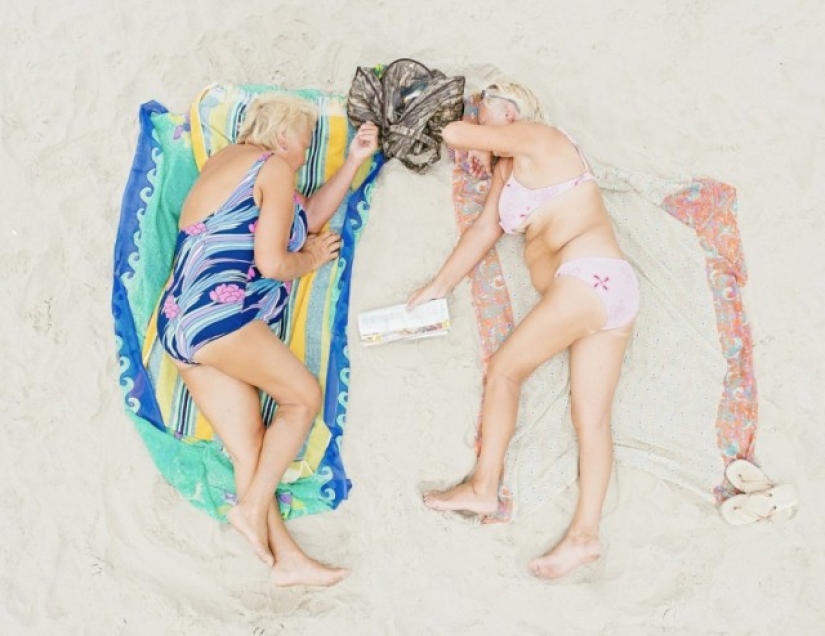 "Personalidades" originales de la playa en la lente de Tadao Cern