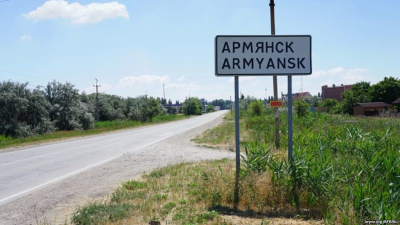 Poisonous Armyansk: the consequences of the release in the Crimea