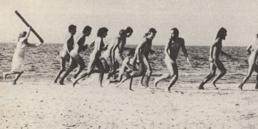 Por qué caminar desnudo: Una breve historia del Nudismo