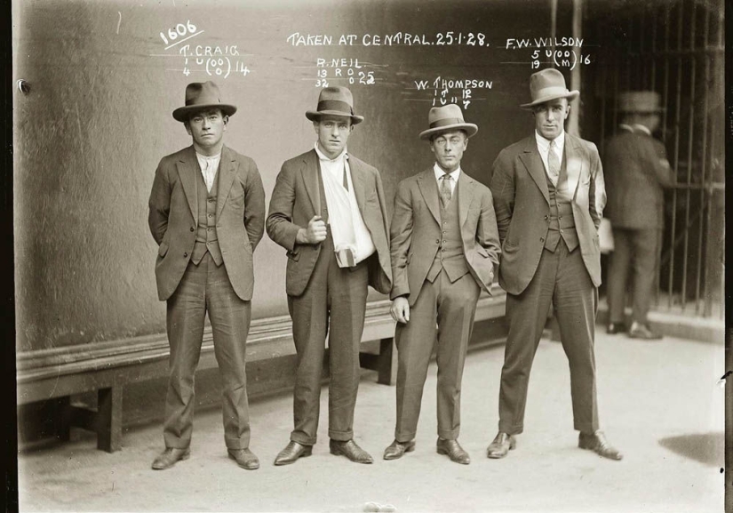 Portraits of criminals of the 1920s