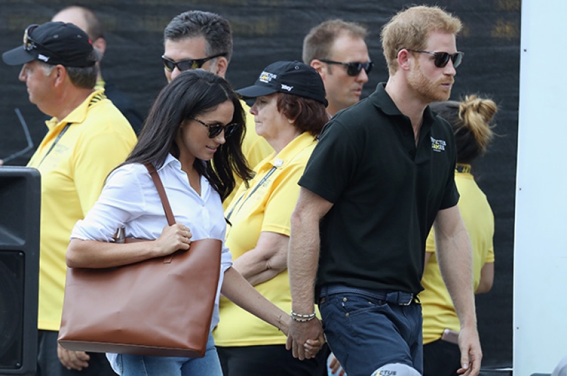 Prince Harry got engaged to American actress Meghan Markle from the TV series "Force Majeure"