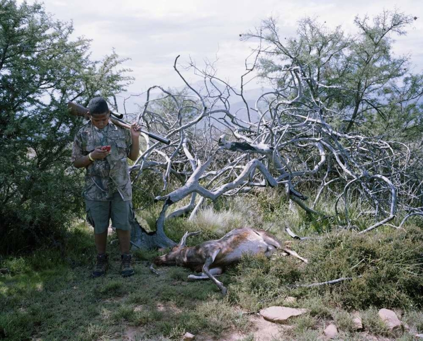 Provocativo proyecto fotográfico"Cazadores y su presa"