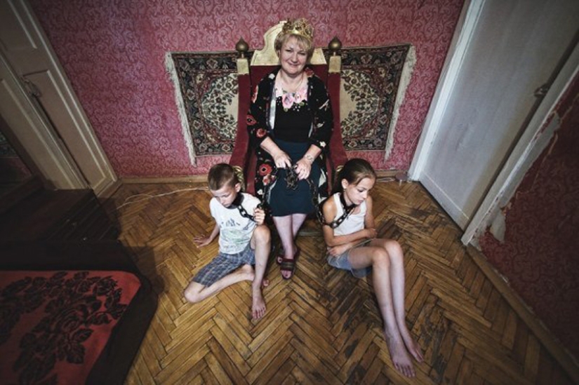 Proyecto fotográfico" El reverso del amor maternal " de Anna Radchenko